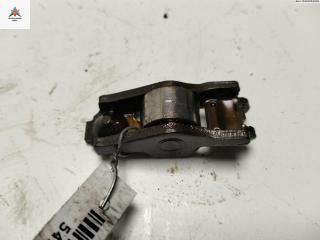 коромысло клапана (рокер) Renault Laguna 2 поколение [рестайлинг] 2005, 2.0 л., бензин, МКПП, серый, универсал, 7700107556