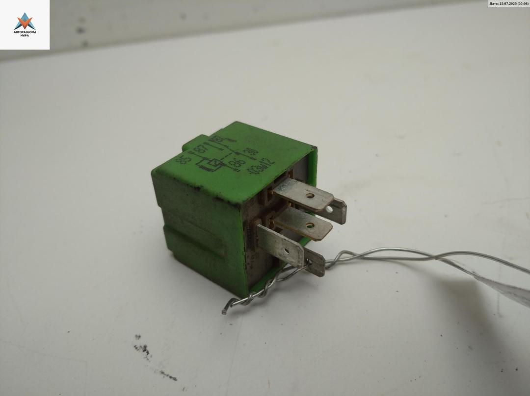 реле (прочие) Mercedes-Benz Vito-1 W638 2003, 2.2 л., дизель, АКПП, серый, микроавтобус, A0045450405 - фото №1