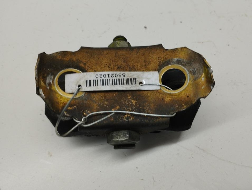 кронштейн (крепление) Audi A6 C4 1997, 2.5 л., дизель, МКПП, зелёный, универсал, 443843D