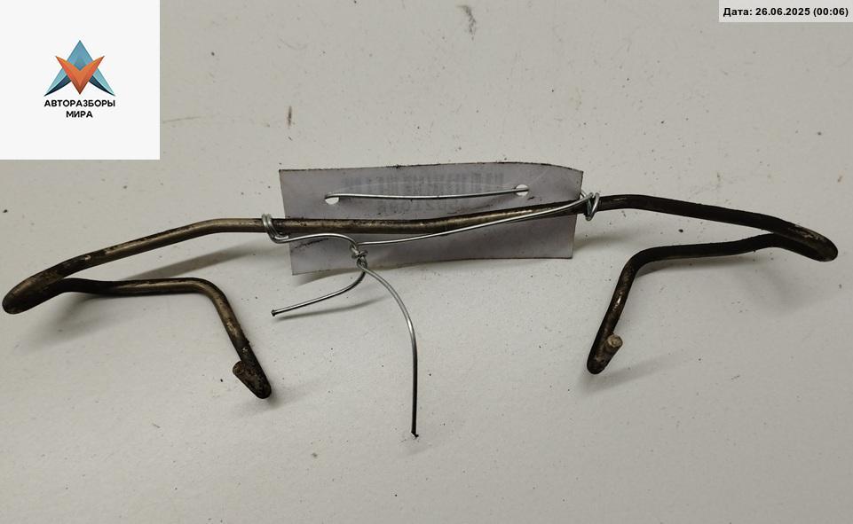 скоба суппорта Audi A6 4A/C4 1997, 2.5 л., дизель, МКПП, зелёный, универсал - фото №1