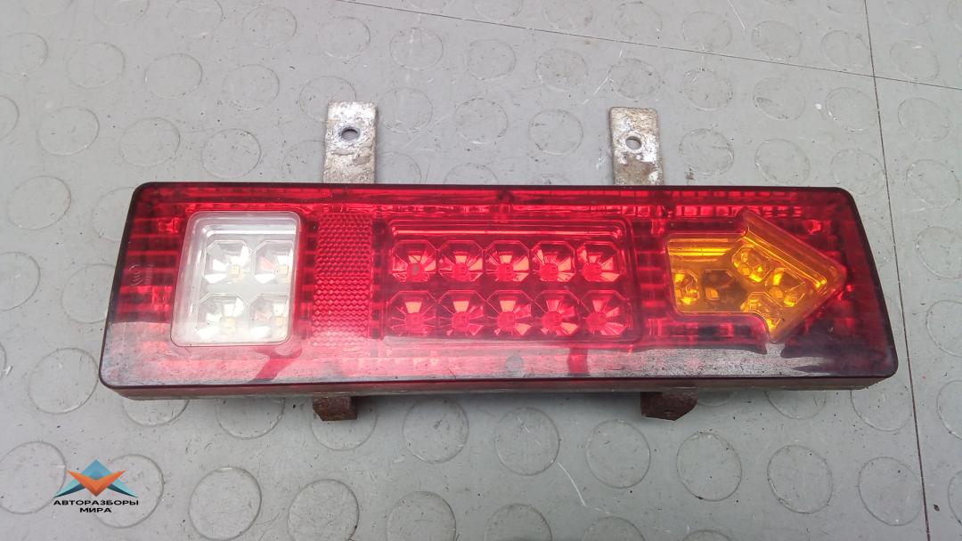 фонарь задний правый Volkswagen LT 2 поколение 1999, 2.5 л., дизель, МКПП, микроавтобус - фото №1