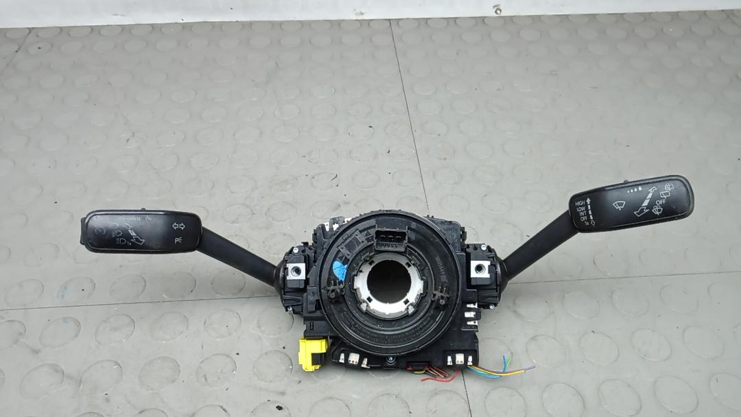 переключатель подрулевой Skoda Octavia 3 поколение (A7) 2014, 2.0 л., дизель, МКПП, хетчбэк 5 дв., 5Q0953507AC, 007VWAGKO3, 00701009071306 - фото №1