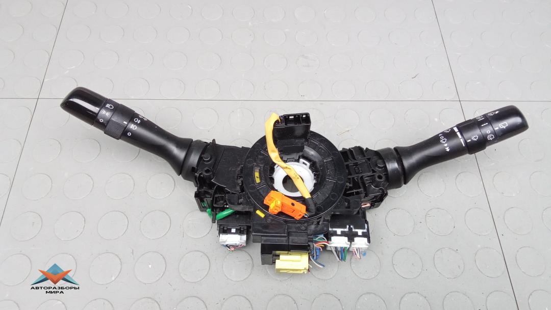 переключатель подрулевой Toyota VERSO 2016, 1.6 л., бензин, МКПП, минивэн, 8430705030, 8414005200, 8465205210 - фото №1