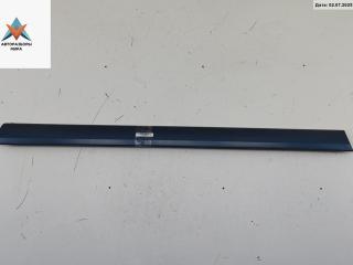 молдинг двери передней левой Mercedes-Benz E-Класс W210/S210 [рестайлинг] 2001, 2.6 л., бензин, МКПП, синий, седан, A2106908962