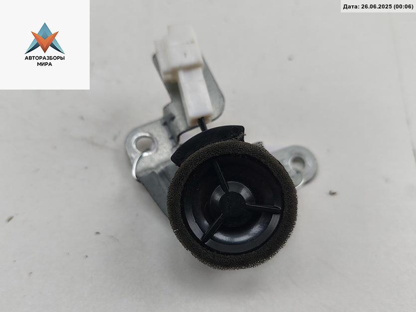 динамик двери Mitsubishi Space Runner 2 поколение 1999, 2.0 л., бензин, МКПП, красный, минивэн, 480K13708 - фото №1