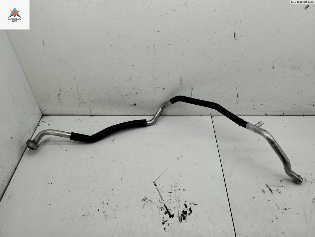 трубка кондиционера Skoda Superb 1 поколение 2004, 2.5 л., дизель, МКПП, чёрный, седан - фото №1