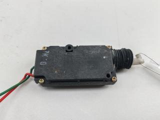 активатор (привод) замка двери Mazda 323 BA 1997, 1.5 л., бензин, МКПП, синий, хетчбэк 5 дв.
