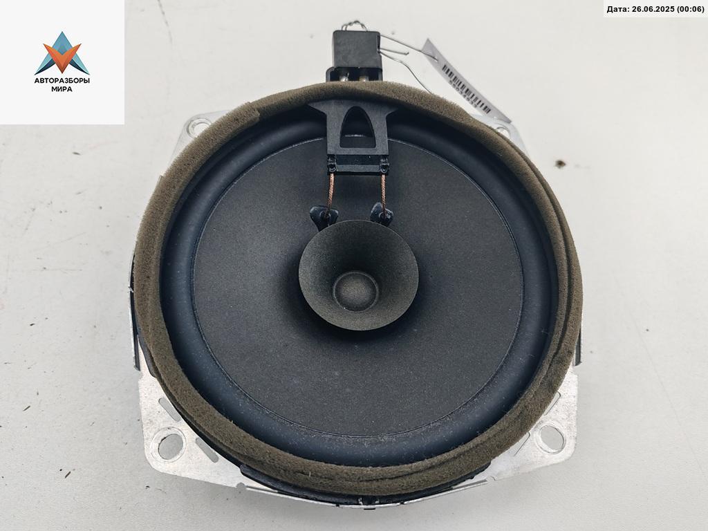 динамик двери Mitsubishi Space Runner 2 поколение 1999, 2.0 л., бензин, МКПП, красный, минивэн, MR301667 - фото №1