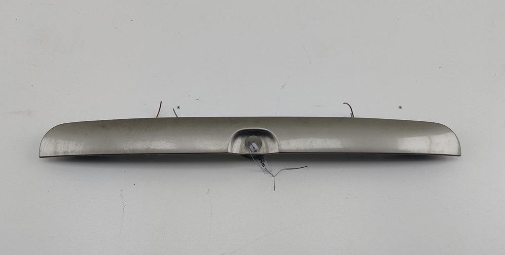 накладка подсветки номера Opel Omega B 1997, 2.0 л., бензин, АКПП, жёлтый, универсал, 90379079