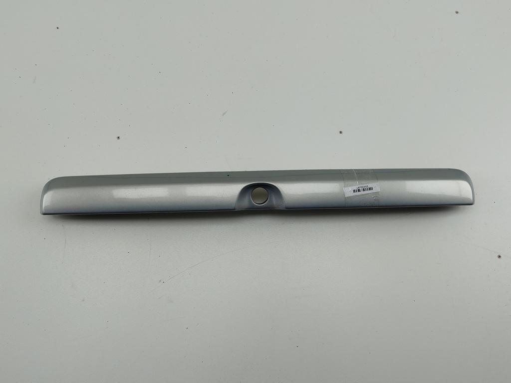 накладка подсветки номера Opel Astra G 2002, 1.6 л., бензин, МКПП, серый, универсал, 90559269