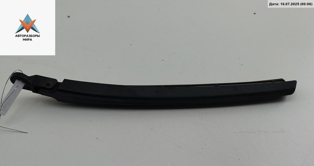 Щеткодержатель (поводок стеклоочистителя) задний SEAT Leon 2 поколение 2006, 1.6 л., бензин, МКПП, жёлтый, хетчбэк 5 дв., 179349 - фото №1