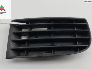 заглушка (решетка) в бампер Volkswagen Golf 5 поколение 2005, 1.4 л., бензин, МКПП, серый, хетчбэк 3 дв., 1K0853666