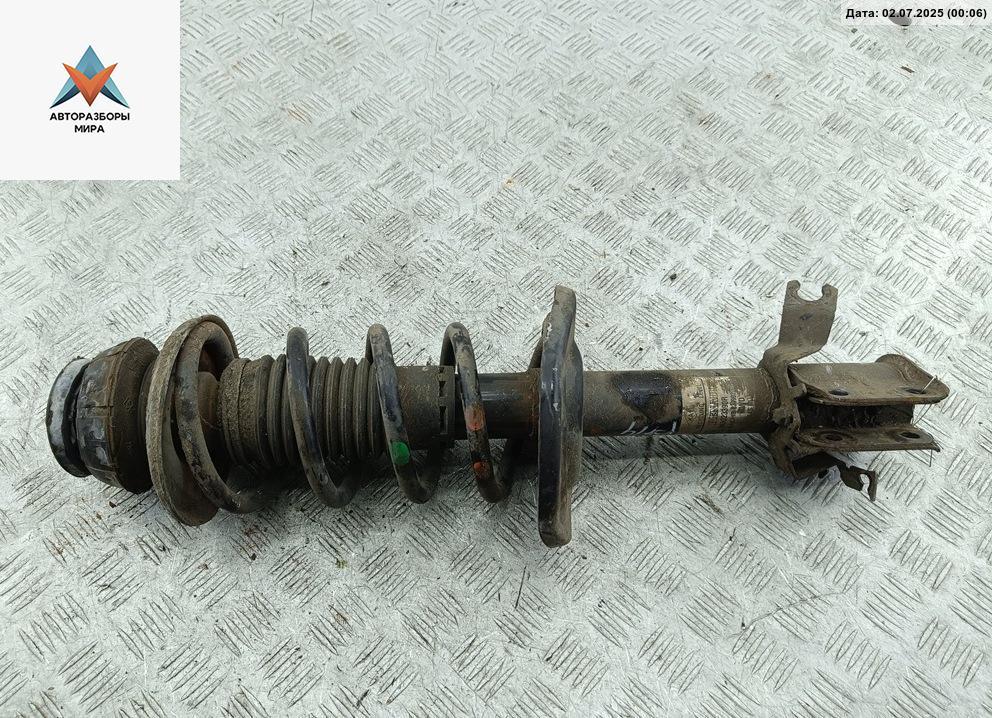 стойка передняя Dacia (Renault) Lodgy 2012, 1.5 л., дизель, МКПП, чёрный, универсал, 543023390R - фото №1