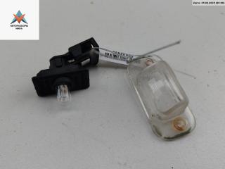 подсветка номера Volkswagen Golf 3 поколение 1995, 1.6 л., бензин, МКПП, красный, хетчбэк 3 дв., 1H6943167B