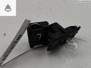 подсветка номера Volkswagen Golf 3 поколение 1995, 1.4 л., бензин, МКПП, серый, хетчбэк 3 дв., 1H6943167