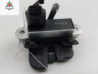 замок багажника SEAT Leon 2 поколение 2006, хетчбэк 5 дв., 1P0827505