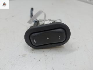 кнопка стеклоподъемника заднего левого Opel Zafira 1 поколение (A) [рестайлинг] 2003, 2.2 л., бензин, АКПП, серый, минивэн, 90561388