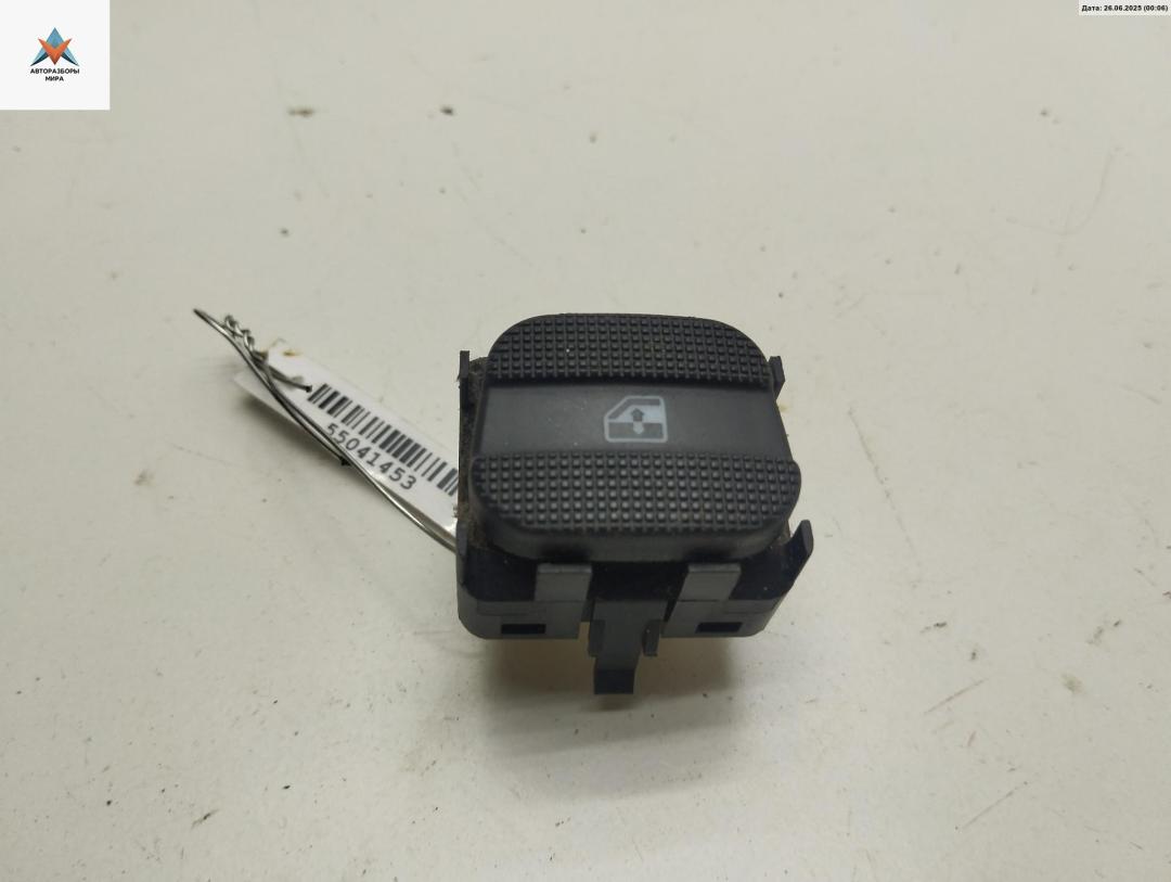 кнопка стеклоподъемника переднего правого Ford Galaxy 1 поколение 1998, 2.0 л., бензин, МКПП, красный, минивэн, 3A0959855B - фото №1