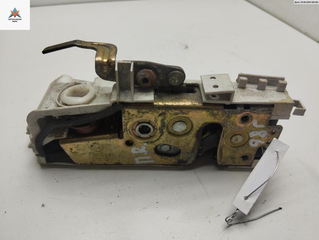 замок двери передней правой Ford Galaxy 1 поколение 1998, 2.0 л., бензин, МКПП, красный, минивэн, S1XNA - фото №1