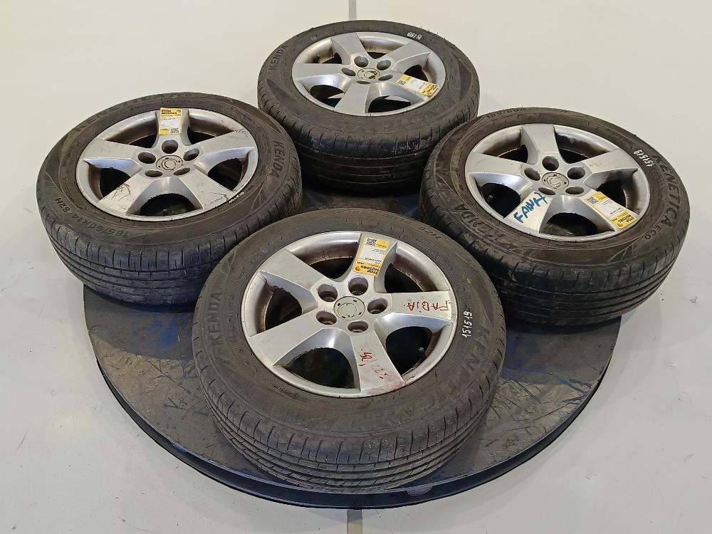 диск литой Skoda Fabia 1 поколение (6Y) 2002, цвет, 6Y0601025P - фото №1