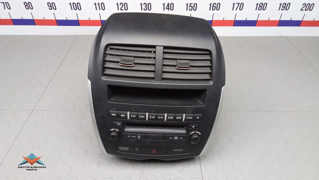 магнитола Mitsubishi ASX 1 поколение 2011, 1.8 л., дизель, МКПП, внедорожник 5 дв., 8701A352 - фото №1