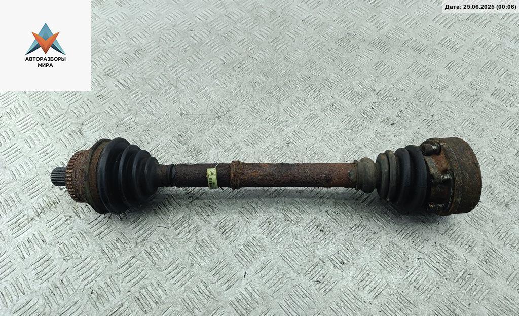 полуось передняя левая (приводной вал, ШРУС) Audi 80 8C/B4 1992, 2.0 л., бензин, МКПП, серый, седан - фото №1