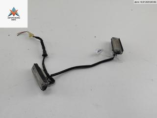 подсветка номера Subaru Forester 2 поколение (SG) 2003, 2.0 л., бензин, АКПП, красный, внедорожник 5 дв., OEW12407
