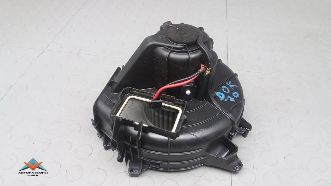 моторчик печки BMW 5 серия F07/F10/F11 2011, 3.0 л., D 530d, дизель, АКПП, хетчбэк 5 дв. - фото №1