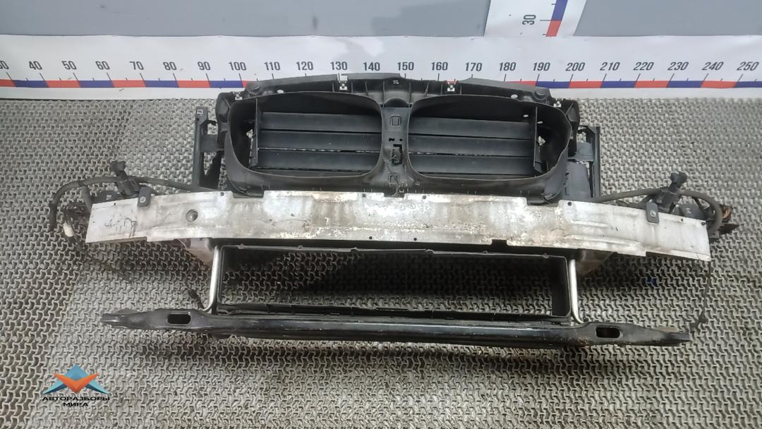 Передняя панель крепления облицовки (телевизор) BMW 5 серия F07/F10/F11 2011, 3.0 л., D 530d, дизель, АКПП, хетчбэк 5 дв. - фото №1