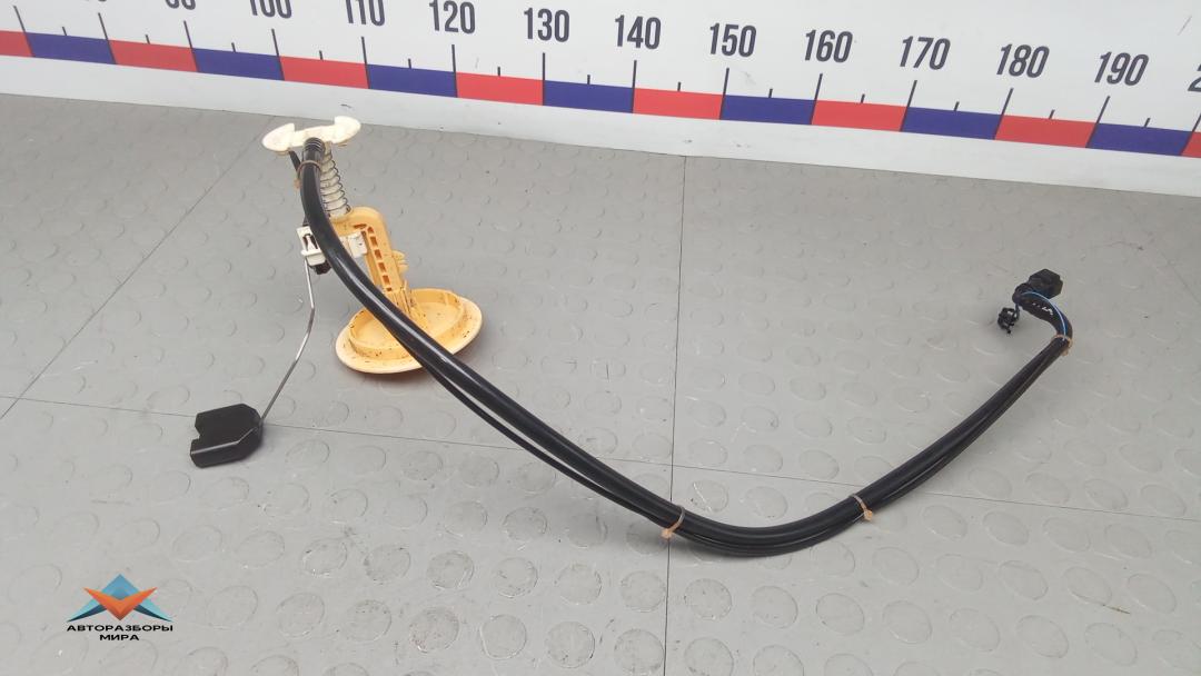 датчик уровня топлива Volvo S60 2 поколение 2011, 2.0 л., дизель, МКПП, седан - фото №1