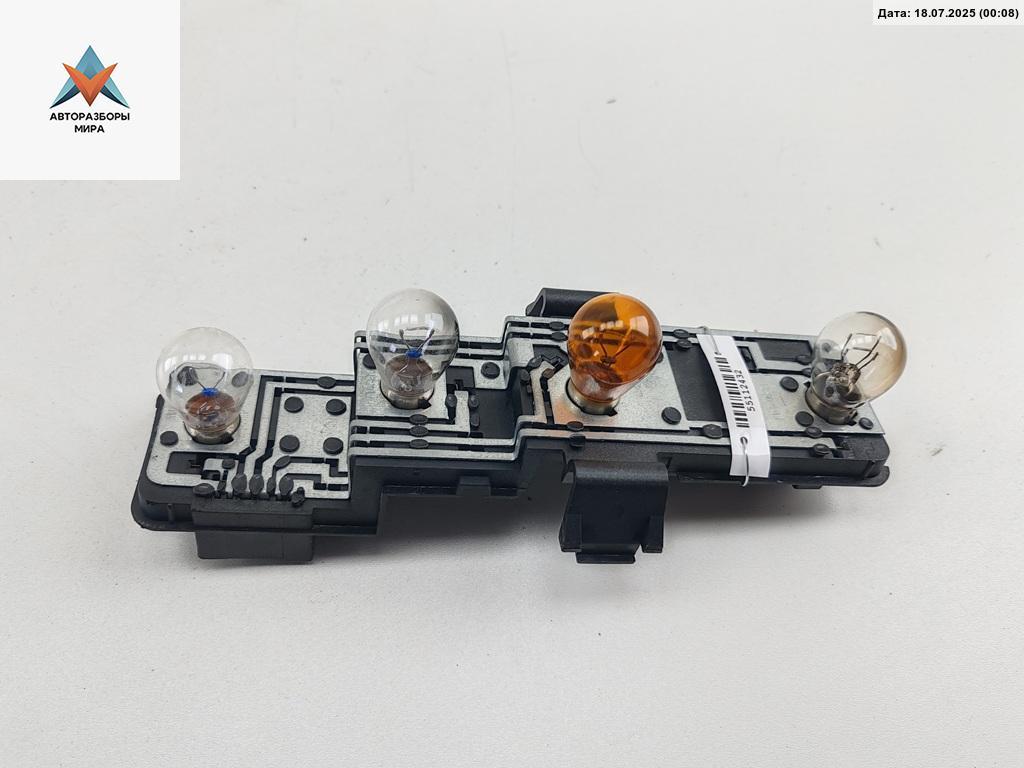 панель заднего левого фонаря Citroen Xsara Picasso 1 поколение 2001, 2.0 л., дизель, МКПП, зелёный, минивэн - фото №1