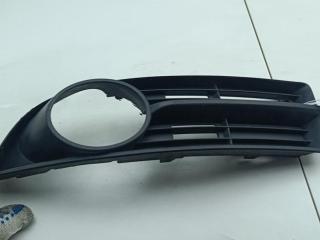 заглушка (решетка) в бампер Volkswagen Touran 1 поколение 2005, 2.0 л., дизель, АКПП, красный, минивэн, 1T0853665A