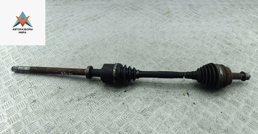 полуось передняя правая (приводной вал, ШРУС) Nissan Interstar 1 поколение 2008, 2.5 л., дизель, МКПП, белый, микроавтобус - фото №1