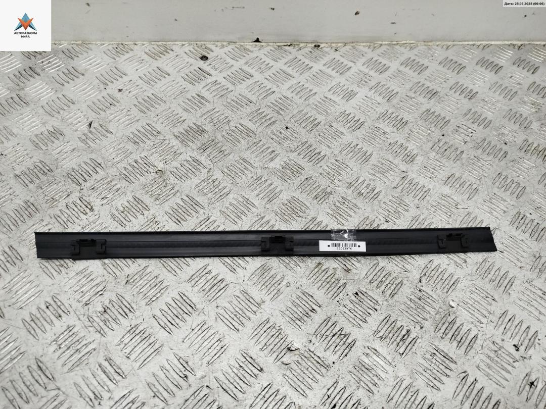 Молдинг стекла двери задней левой наружный BMW 3 серия E36 1995, 1.6 л., бензин, МКПП, красный, седан - фото №1