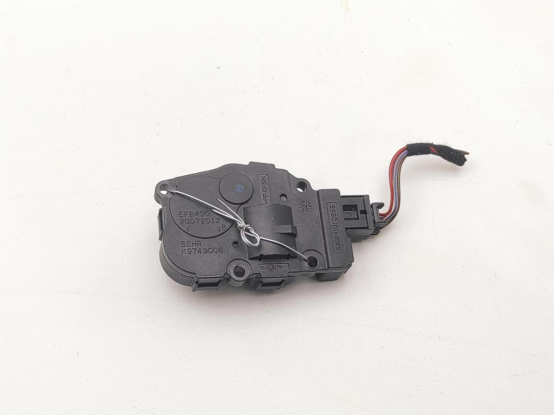 моторчик заслонки печки BMW 5 F10/F11 2012, 3.0 л., дизель, АКПП, чёрный, универсал, K9749006, 12062012