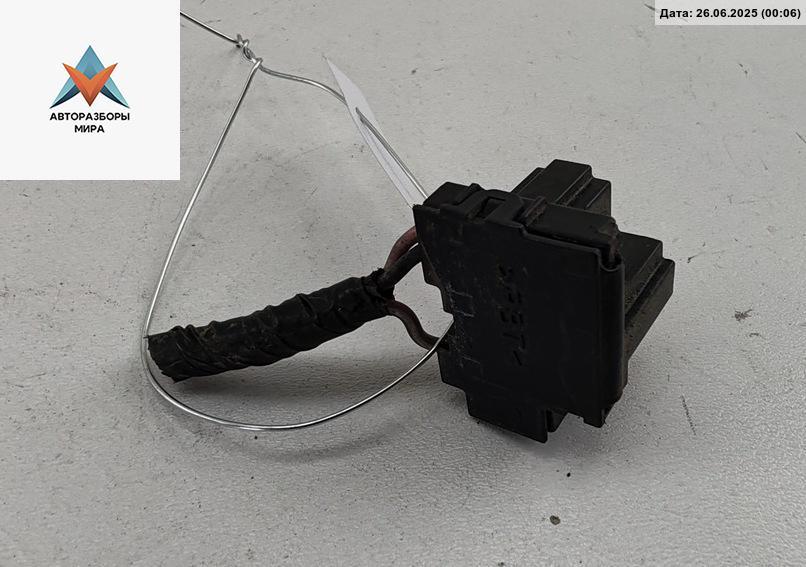 разъем (фишка) проводки Mitsubishi Lancer 9 поколение 2003, 1.6 л., бензин, МКПП, чёрный, универсал - фото №1