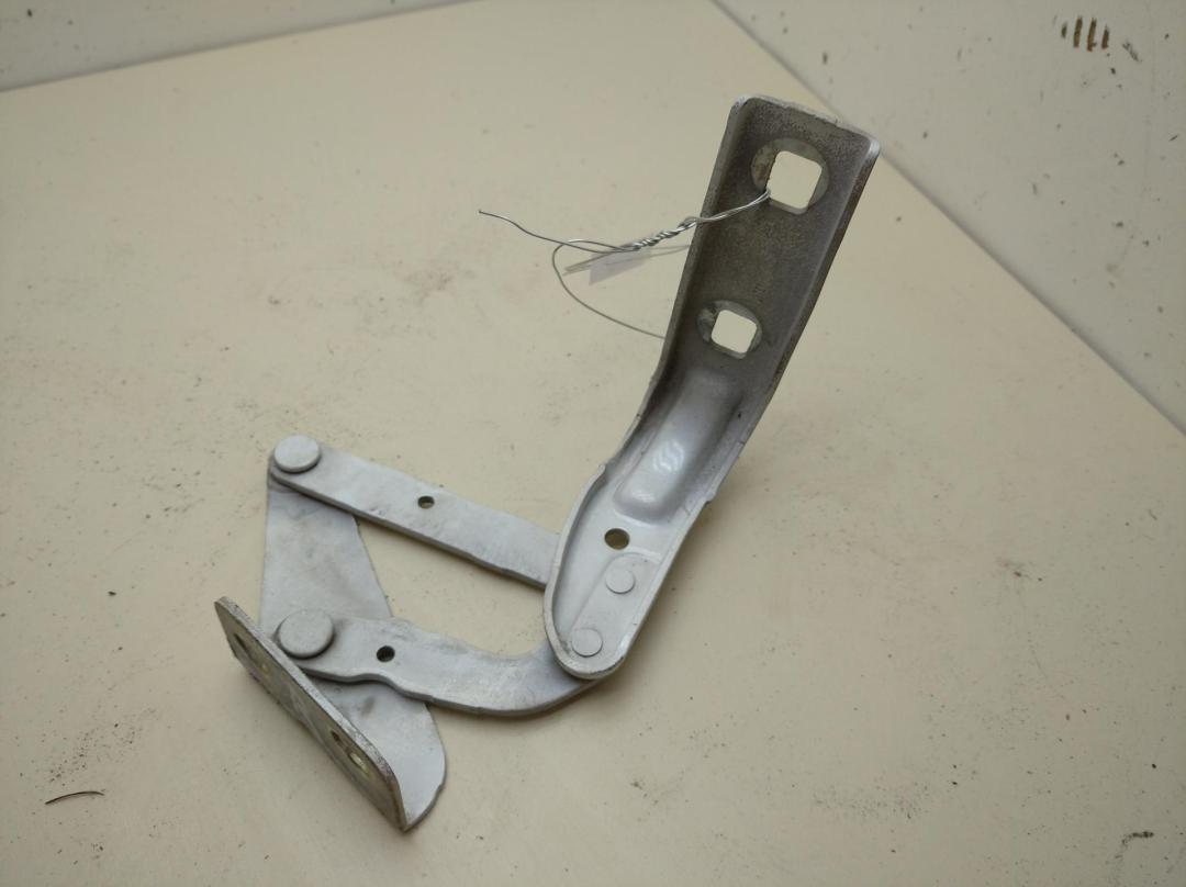 петля капота правая Nissan Interstar 2008, белый, микроавтобус, 351281