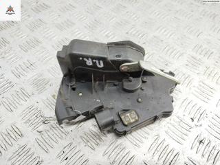 замок двери передней правой BMW 3 серия E46 1999, 2.0 л., бензин, МКПП, синий, седан, 8206408