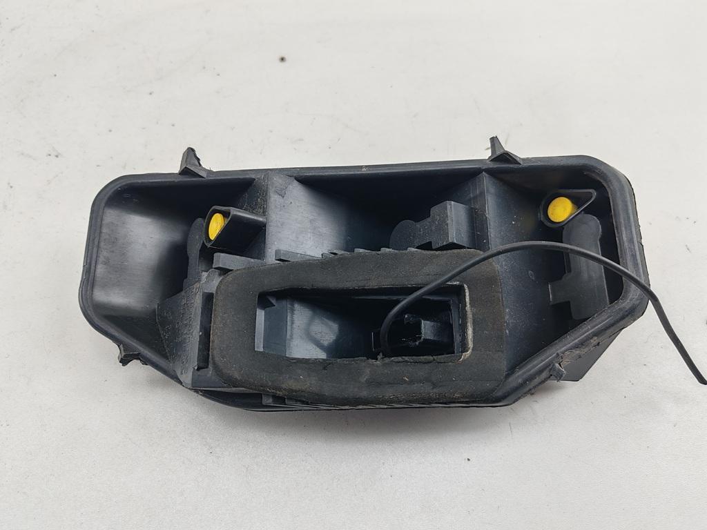 панель заднего левого фонаря Peugeot 407 2004, 2.0 л., бензин, МКПП, серый, универсал