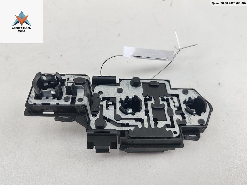Плата фонаря заднего правого Volkswagen Passat B4 1994, 2.0 л., бензин, МКПП, красный, седан, 3A5945257 - фото №1