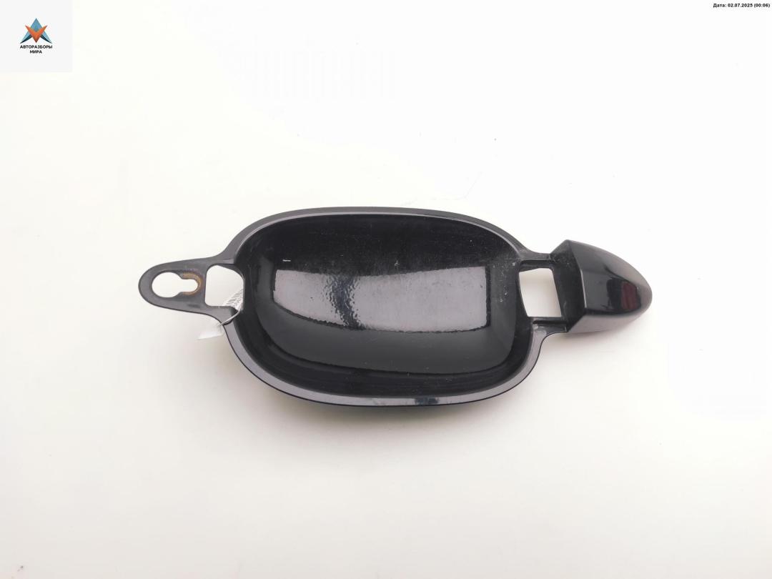 Накладка на ручку двери BMW 5 серия E60/E61 2004, 2.5 л., бензин, МКПП, чёрный, универсал - фото №1