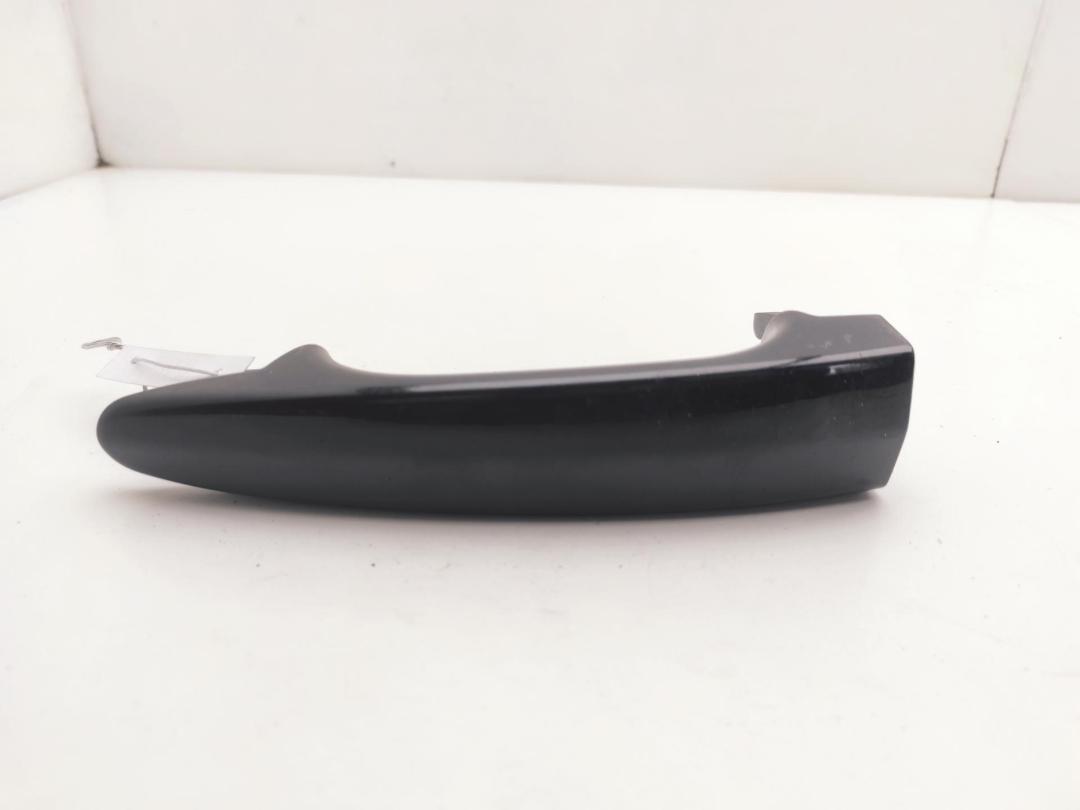 ручка наружная передняя правая BMW 5 E60/E61 2004, 2.5 л., бензин, МКПП, чёрный, универсал
