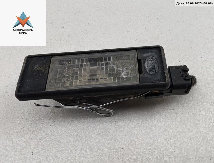 подсветка номера Peugeot 807 1 поколение 2006, 2.0 л., дизель, МКПП, серый, минивэн, 153012 - фото №1