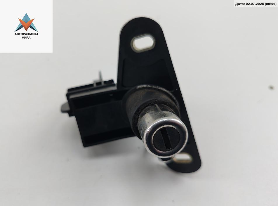 кнопка открытия багажника Opel Zafira 1 поколение (A) 2002, 2.2 л., бензин, МКПП, чёрный, минивэн, 770 - фото №1