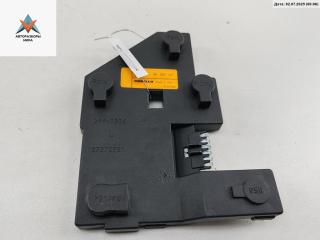 панель заднего левого фонаря Opel Vectra B 1996, 1.8 л., бензин, МКПП, серый, седан, 90568047