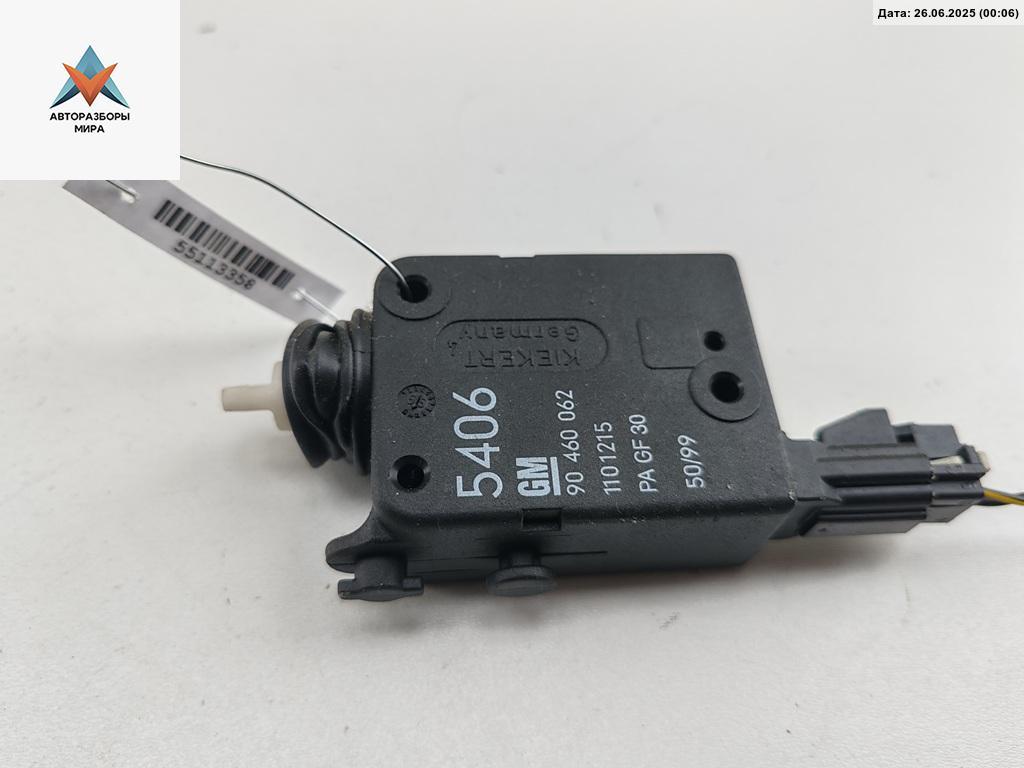 активатор замка багажника Opel Zafira 1 поколение (A) 1999, 1.8 л., бензин, МКПП, синий, минивэн, 90460062 - фото №1