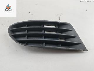 заглушка (решетка) в бампер Volkswagen Golf 5 поколение 2005, 1.4 л., бензин, МКПП, синий, хетчбэк 5 дв., 5M0853665