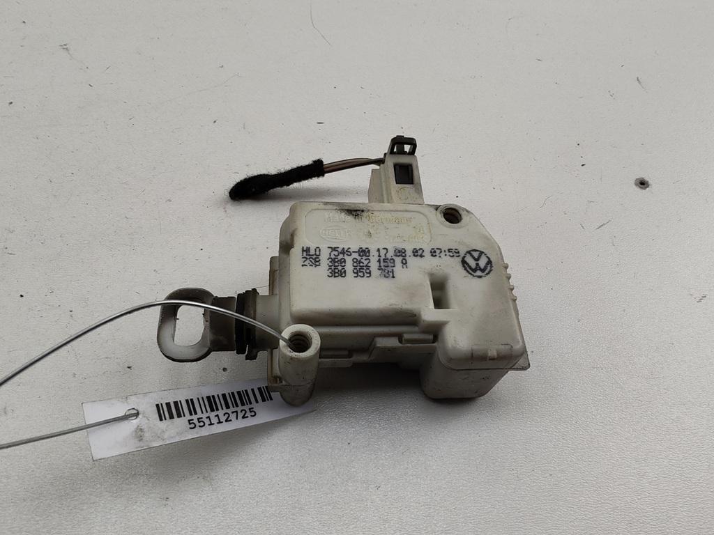 активатор замка багажника Audi A6 C5 2002, 1.9 л., дизель, МКПП, чёрный, универсал, 3B0862159