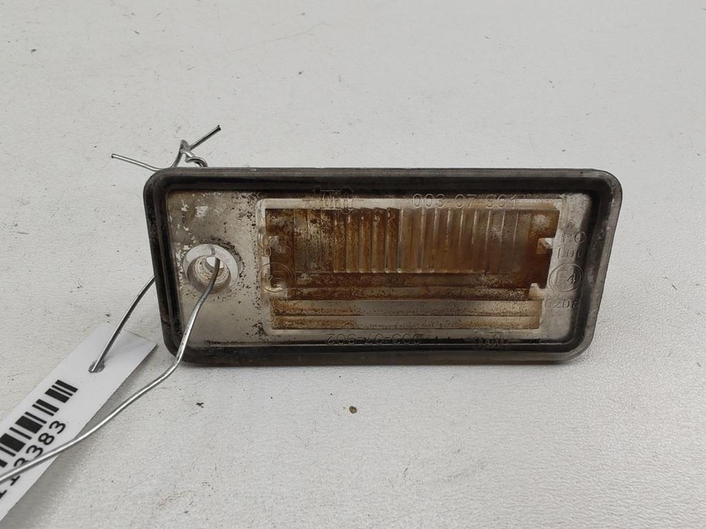 подсветка номера Audi A4 B6 2002, 2.5 л., дизель, АКПП, серый, универсал, 8E0807430A