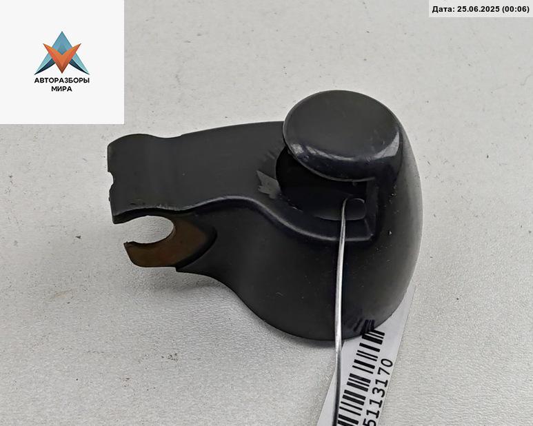 крышка поводка стеклоочистителя Skoda Octavia mk1 (A4 1U) 1999, 1.6 л., бензин, МКПП, зелёный, универсал, 1U9955435A - фото №1